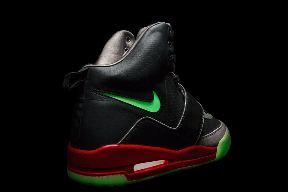 NIKE AIR YEEZY PROMO