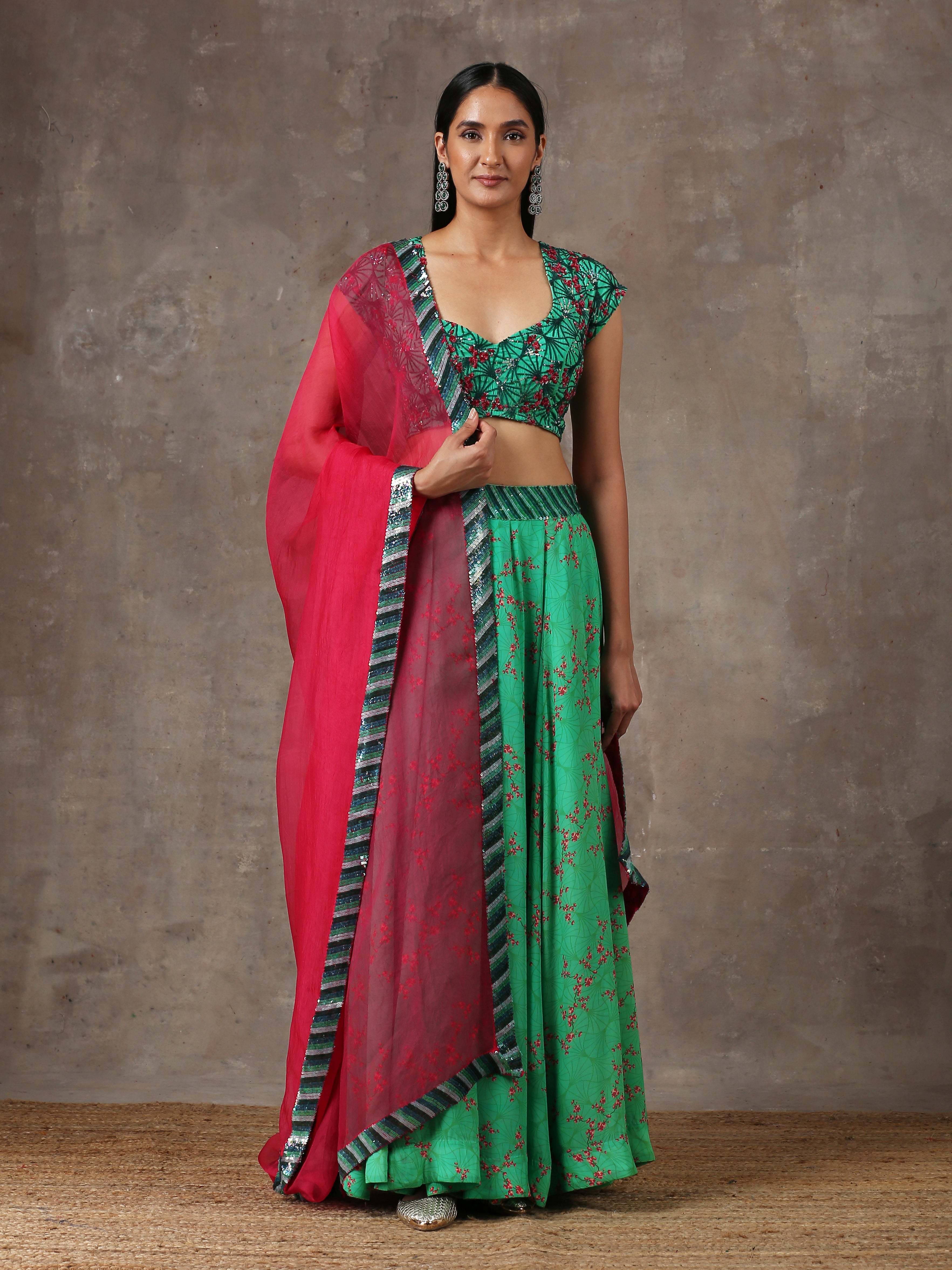 RED AND GREEN BANARASI LEHENGA CHOLI – UrbanWardrobe