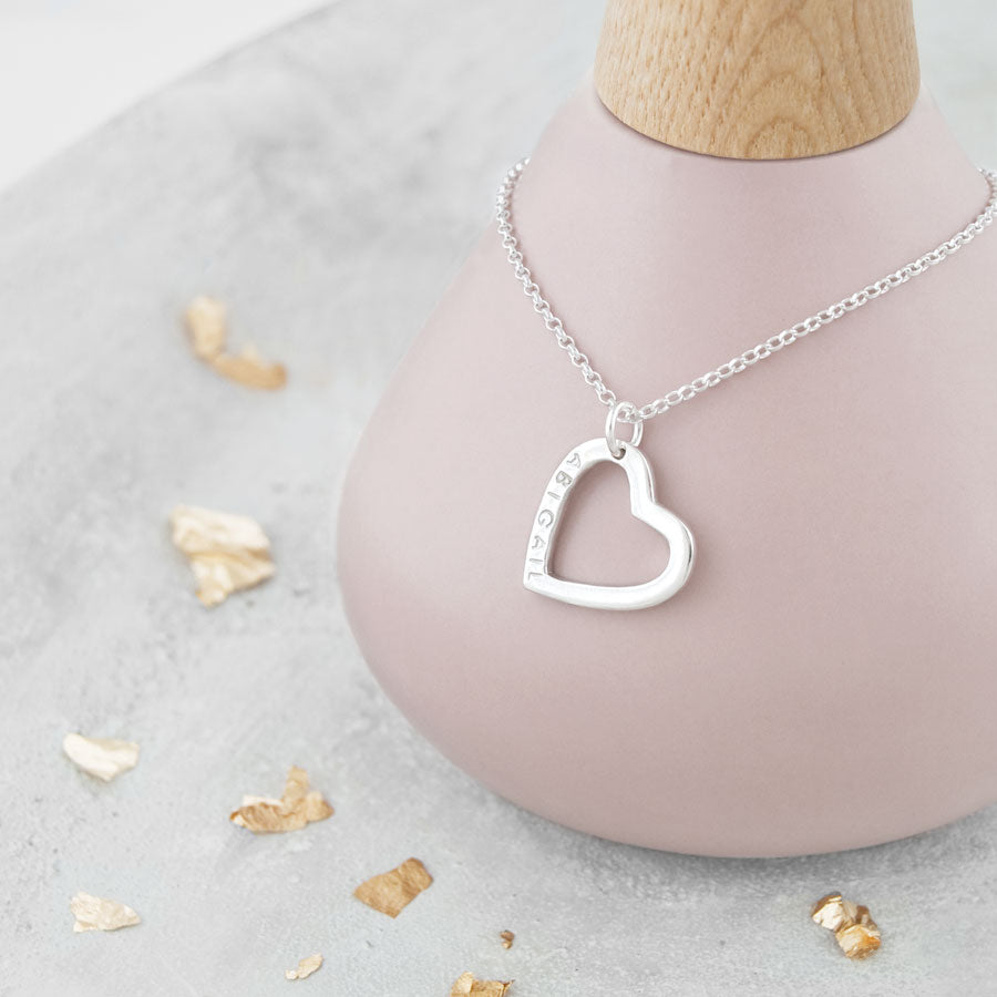 Personalised Heart Family Name Necklace - Potiega
