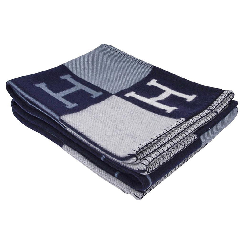 h throw blanket