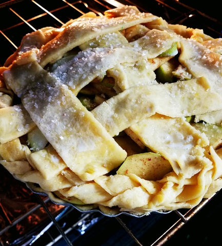 cook apple pie, apple pie recipe, cooking with knives