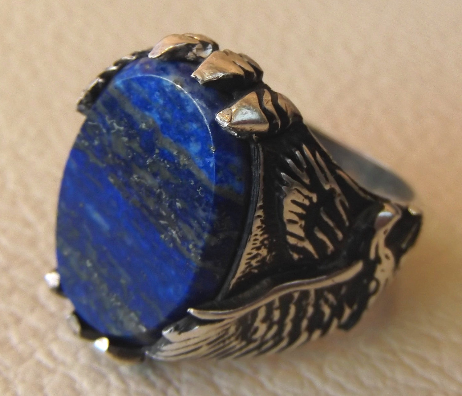 lapis lazuli gemstone