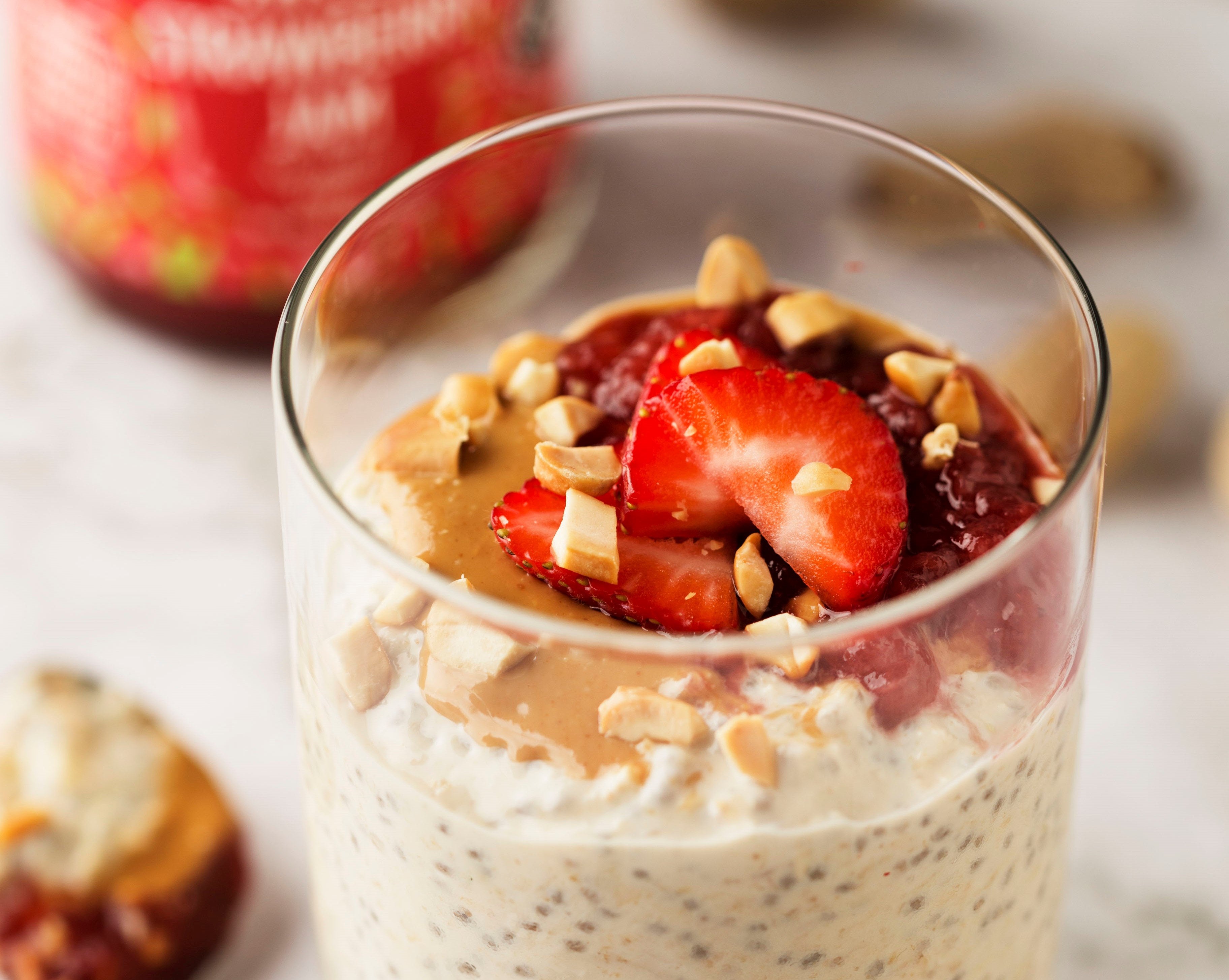 Peanut Butter & Jelly Overnight Oats Recipe – UK GOOD GOOD®