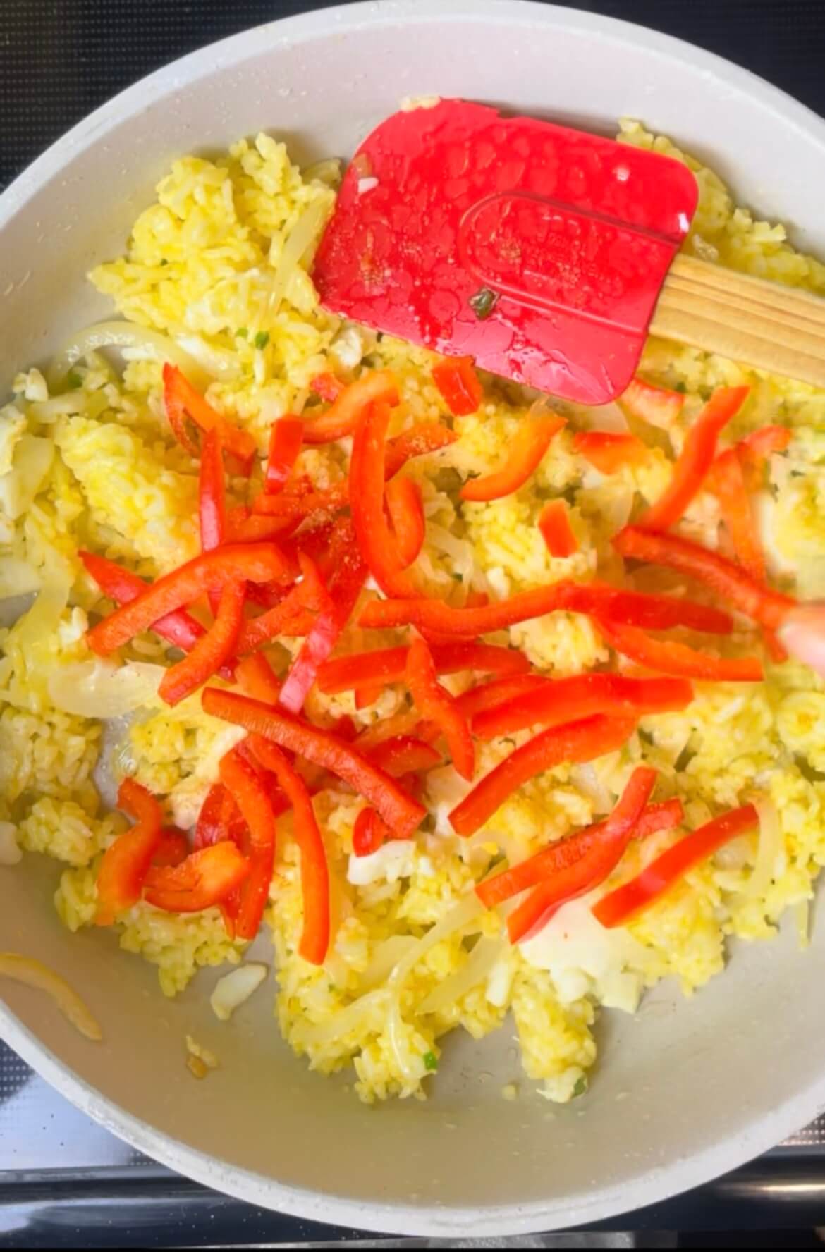 Bell Peppers and Cooked Rice - Adùn