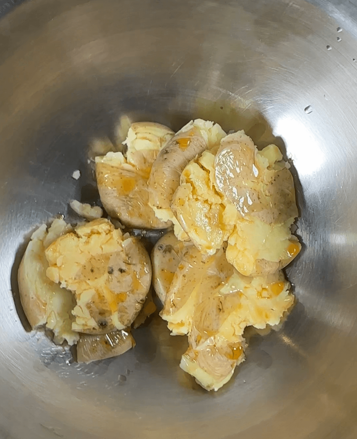 Crispy Smashed Potatoes with Rodo Oil