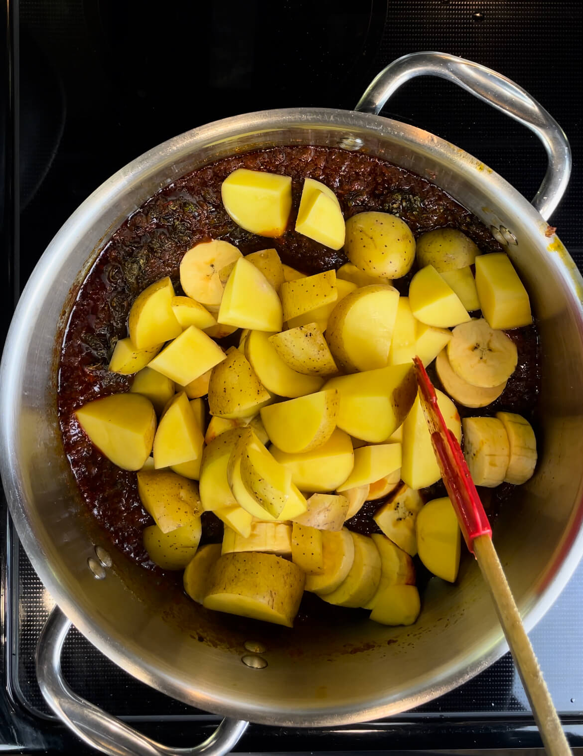 Plantains and Potatoes in a Pot - Adùn