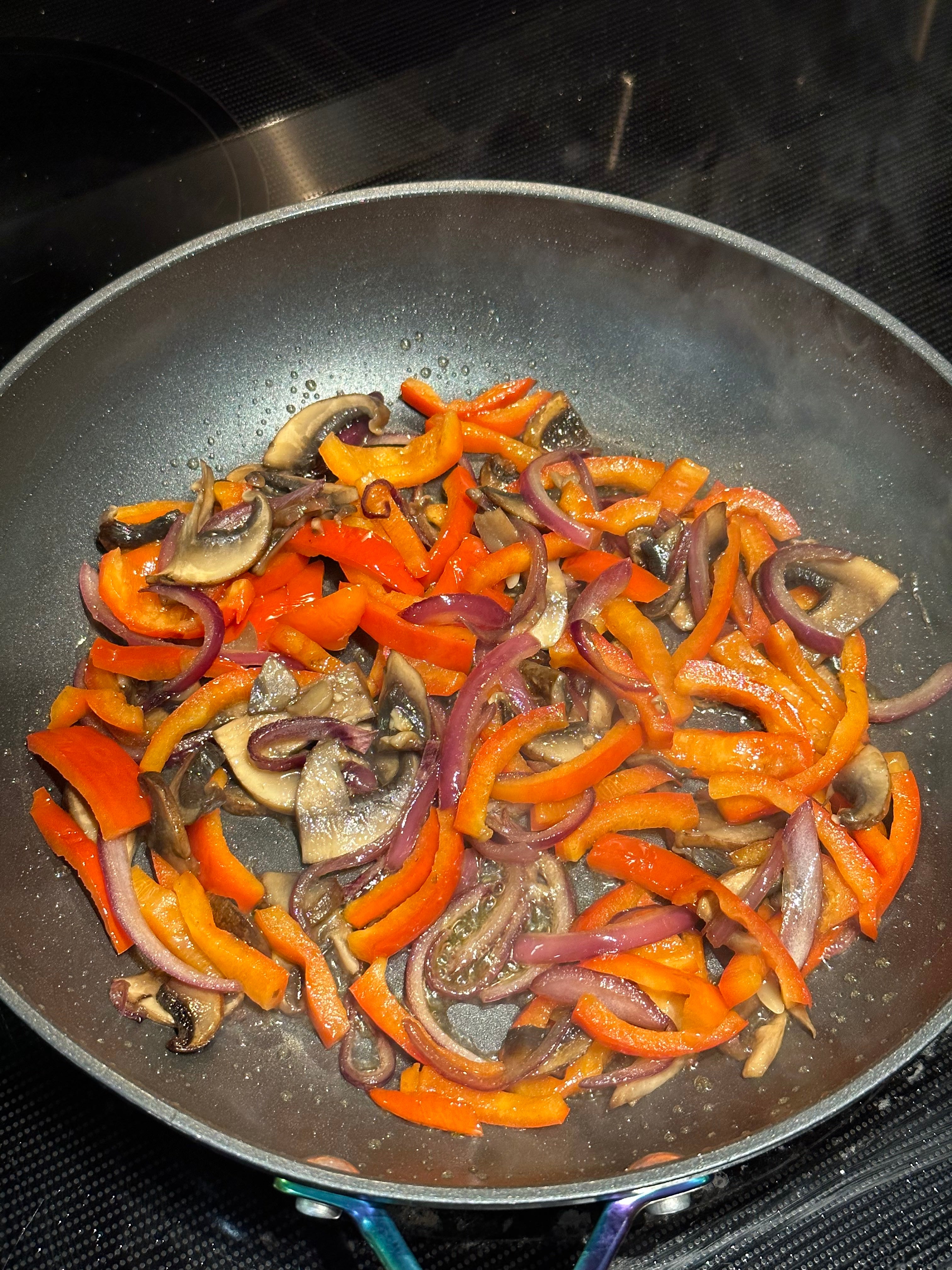 Vegetables in a Pan - Adùn