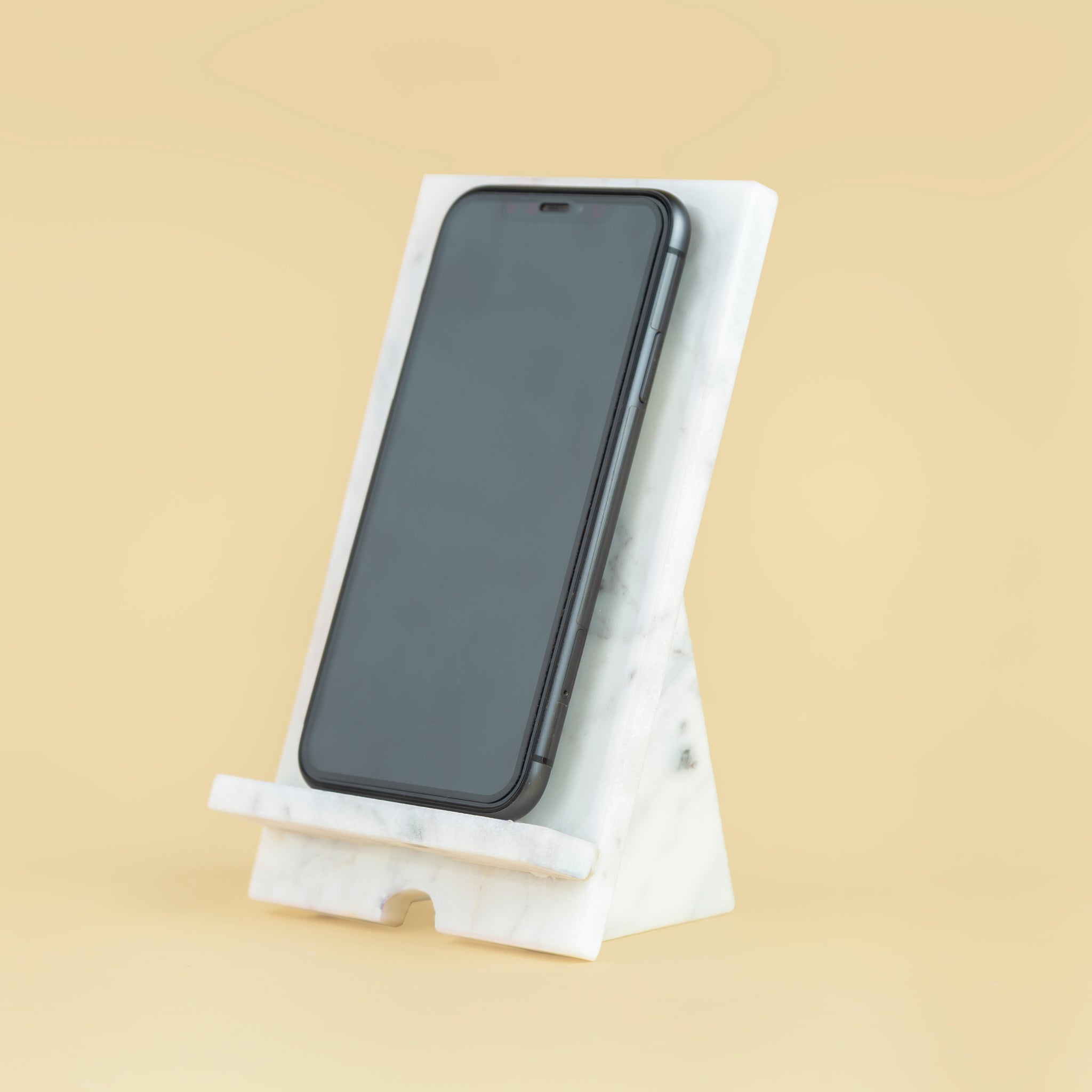 cubo mobile stand