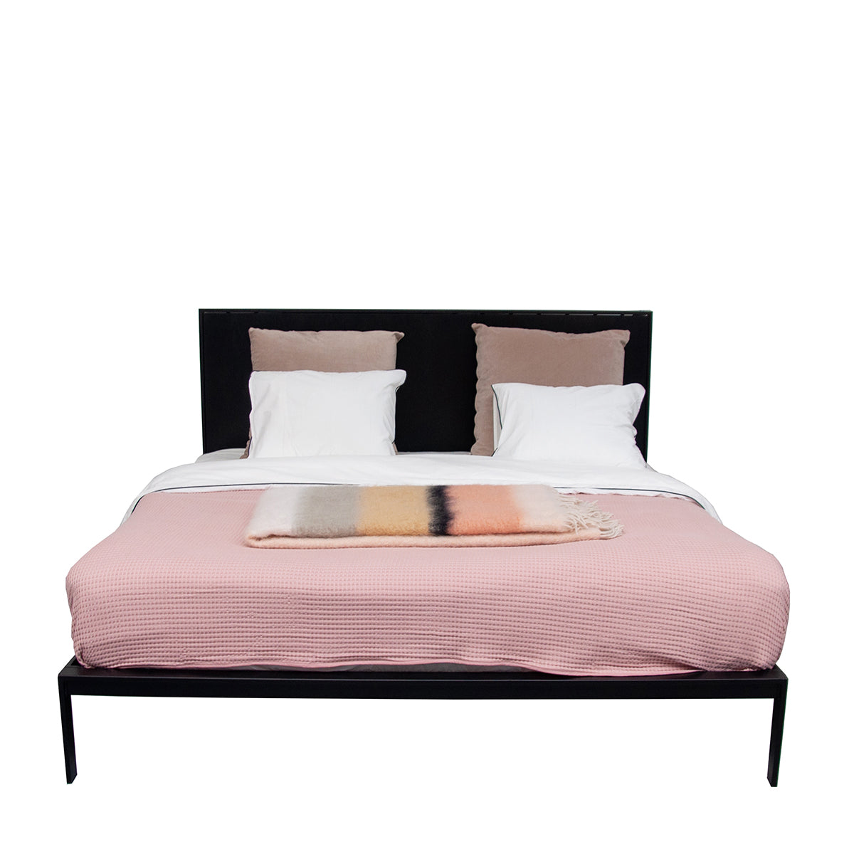 Emilio Bed - Zwart Hout/Zwart Metaal - Furnified product image