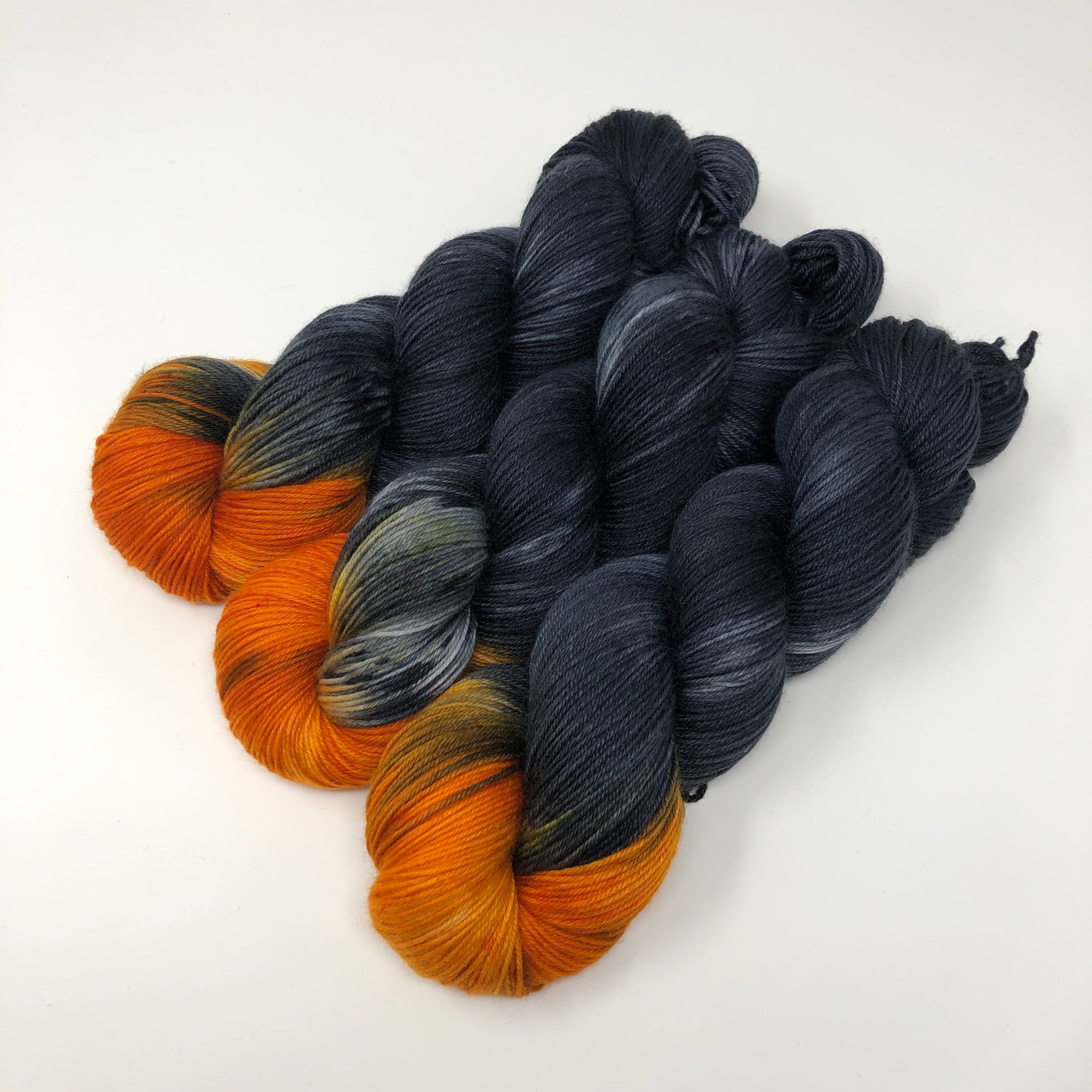 Good Juju Sock yarn Velvet Underground – Deep Dyed Yarns