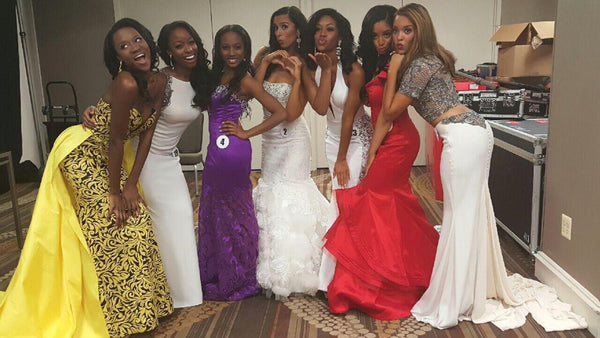 Beauty pageant queens taking pictures for Miss District of Columbia pageant
