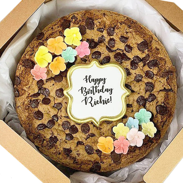 Turkey cookie cake! Found at walmart but hope to make my own next year. |  Turkey cookies, Food, Food lover