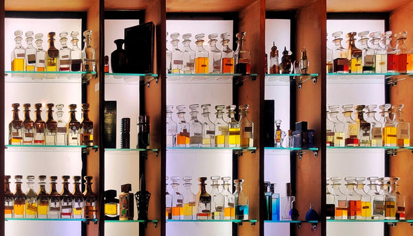 Mur de parfums et senteurs