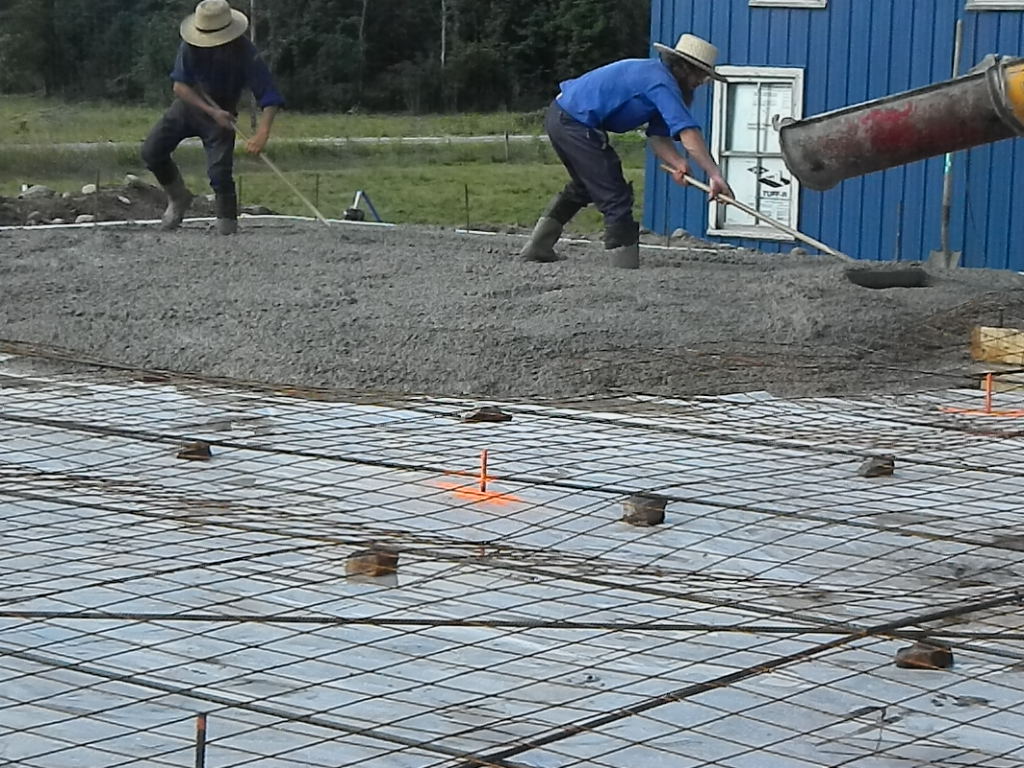 Pouring footer 004