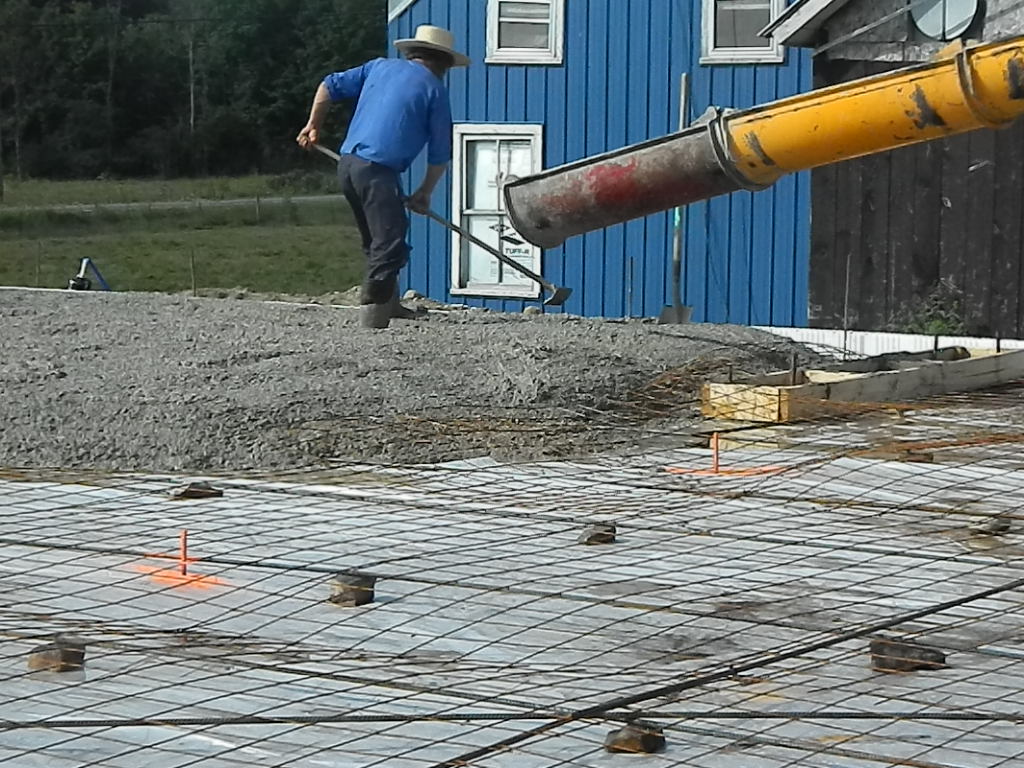Pouring footer 005