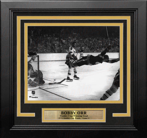 Bobby Orr With Stanley Cup Ornament by Underwood Archives - Pixels