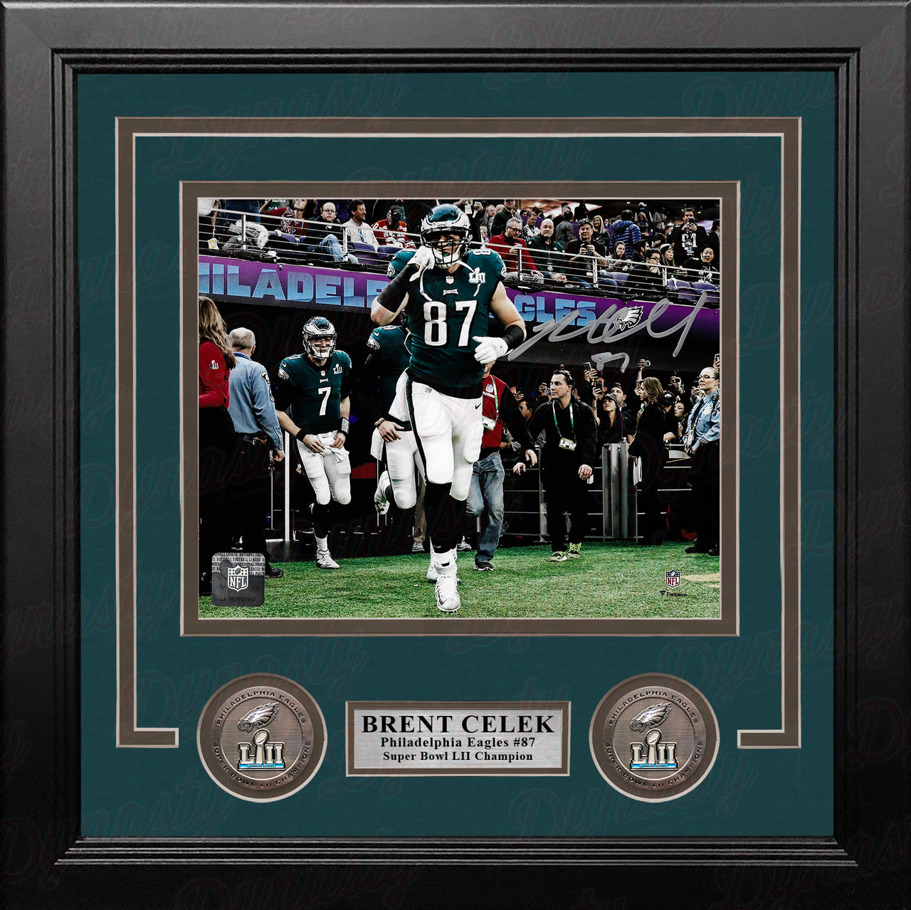 Michael Vick Autographed 8x10 Photo (framed & Matted) - Philadelphia  Eagles! - Autographed NFL Photos at 's Sports Collectibles Store