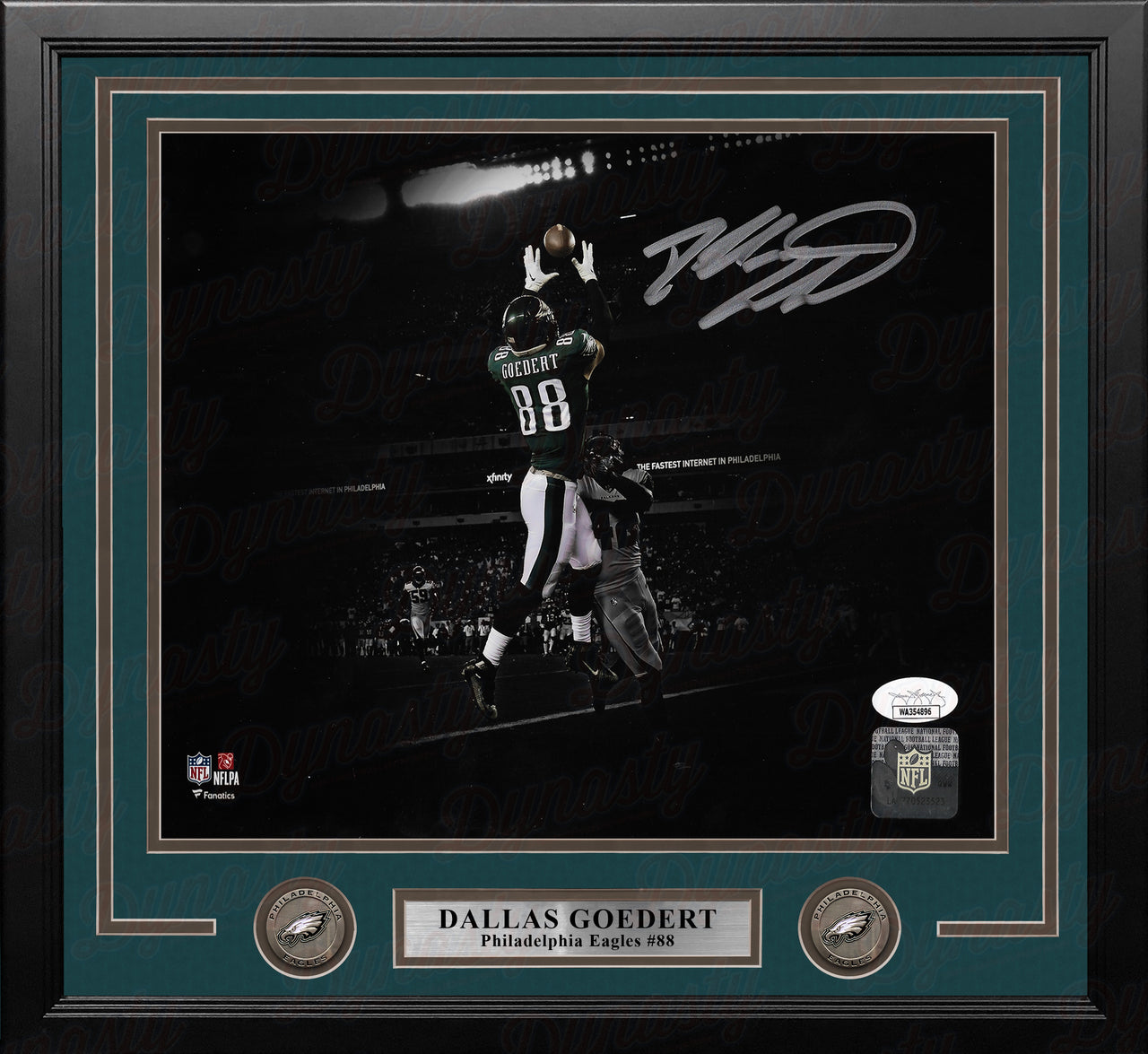 Cam Jurgens in Stance Philadelphia Eagles Autographed 11 x 14 Framed  Football Photo - Dynasty Sports & Framing