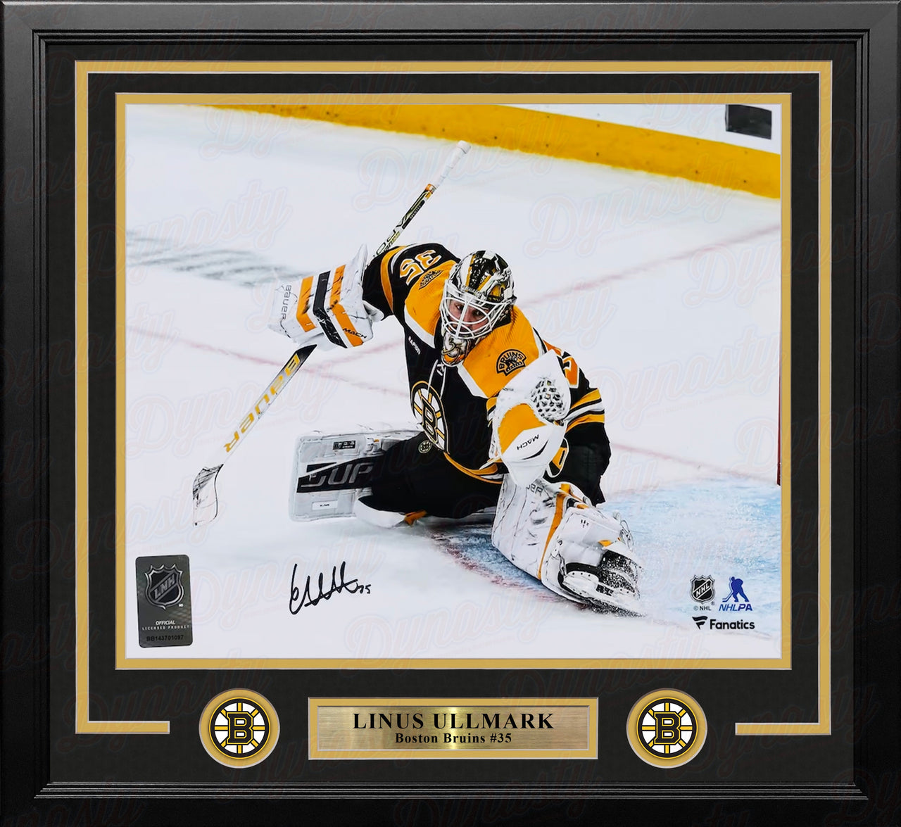 Official Jeremy Swayman And Linus Ullmark Win Hug Repeat Boston Bruins  signatures Shirt - teejeep