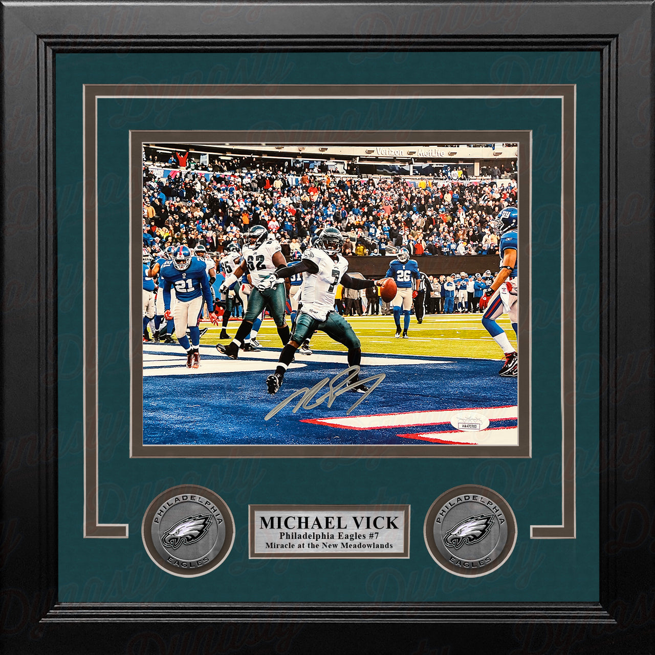 Michael Vick Signed Framed 16x20 Philadelphia Eagles Kelly Green Photo JSA