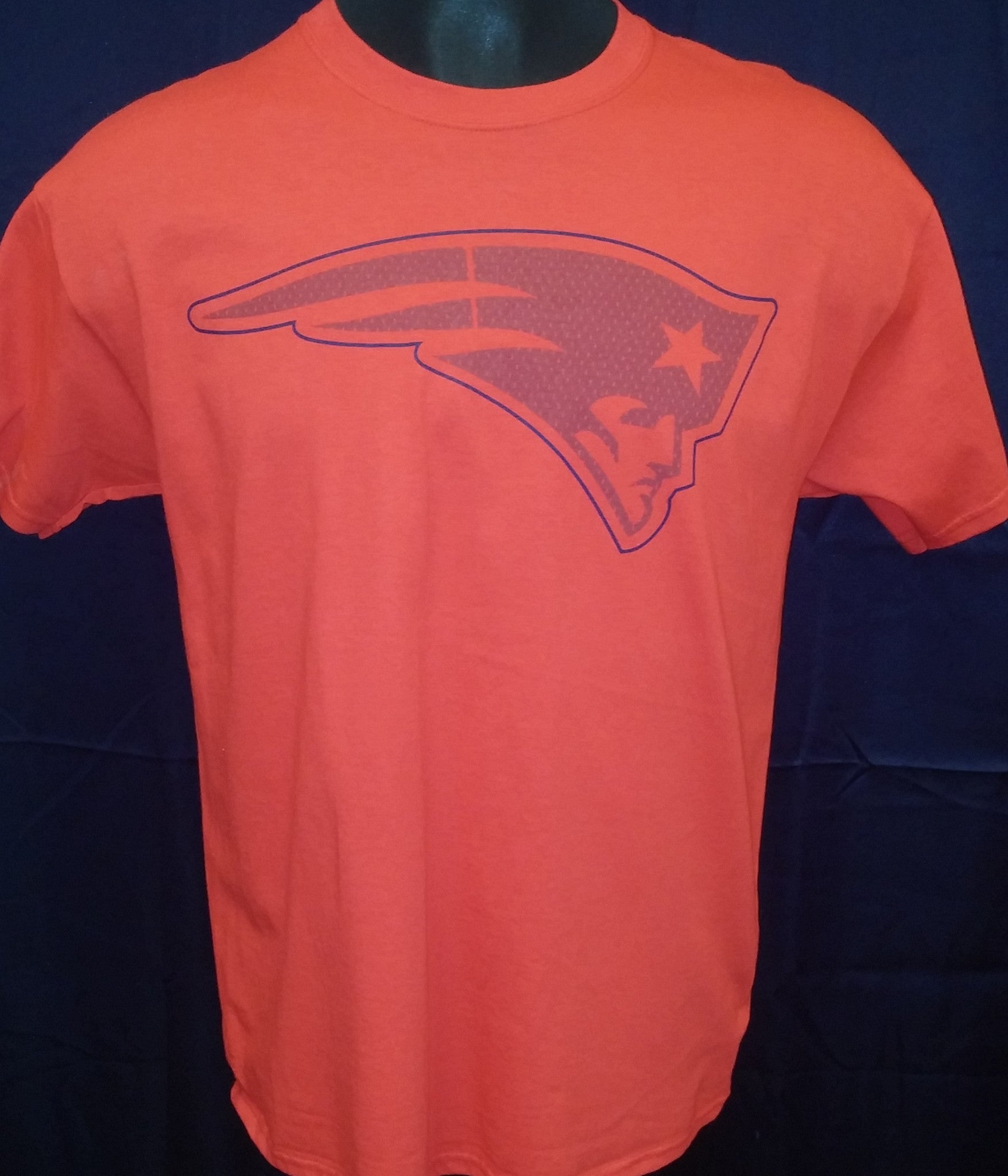 red new england patriots t shirt