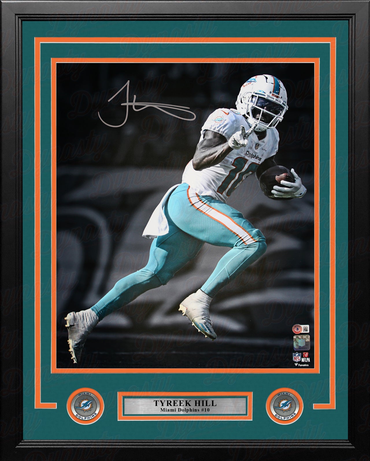 Tyreek Hill Signed Miami Dolphins 35