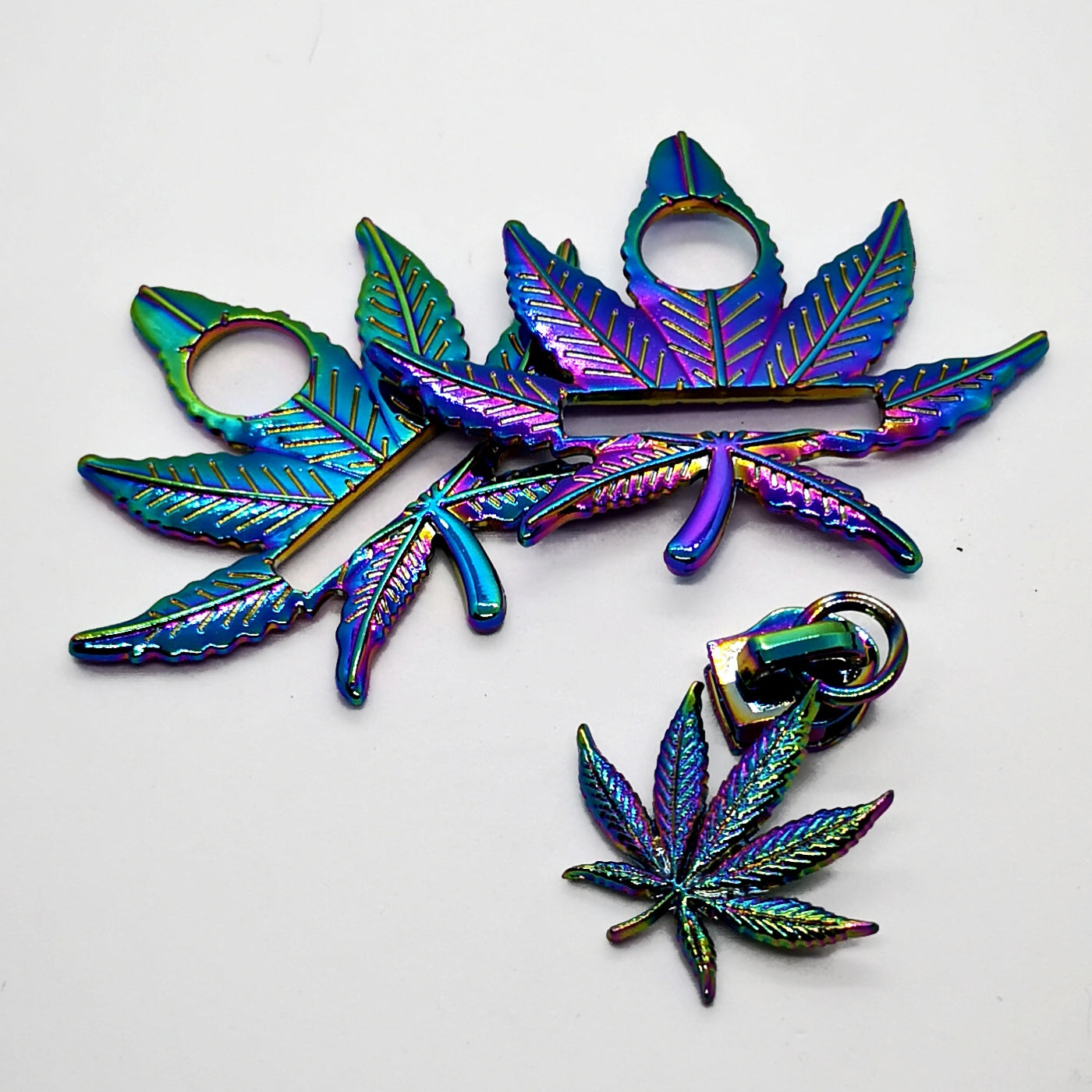 Rainbow Weed Leaf Strap Connector set of 2