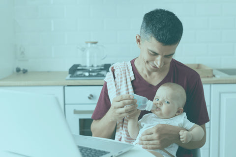 papá apoyando con lactancia mixta