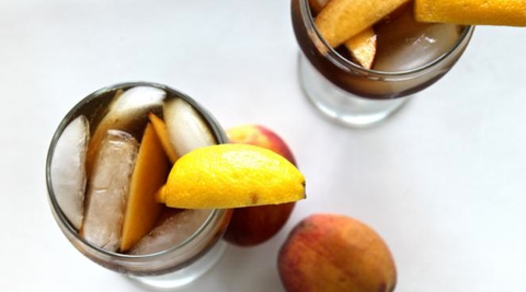 How to make Bourbon Peach Tea