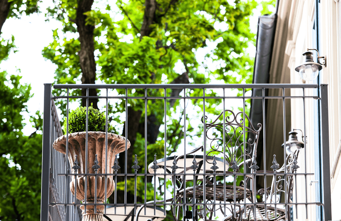 ELEO Geländer Lucca, pulverbeschichtet anthrazit mit Spitze Kugellilie