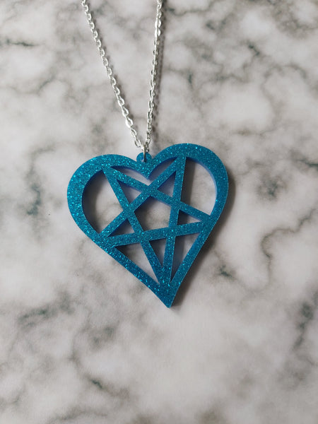 Glitter Heart Pentagram Necklace - Green – cloakandcasket