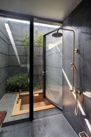 bring nature inside the bathroom