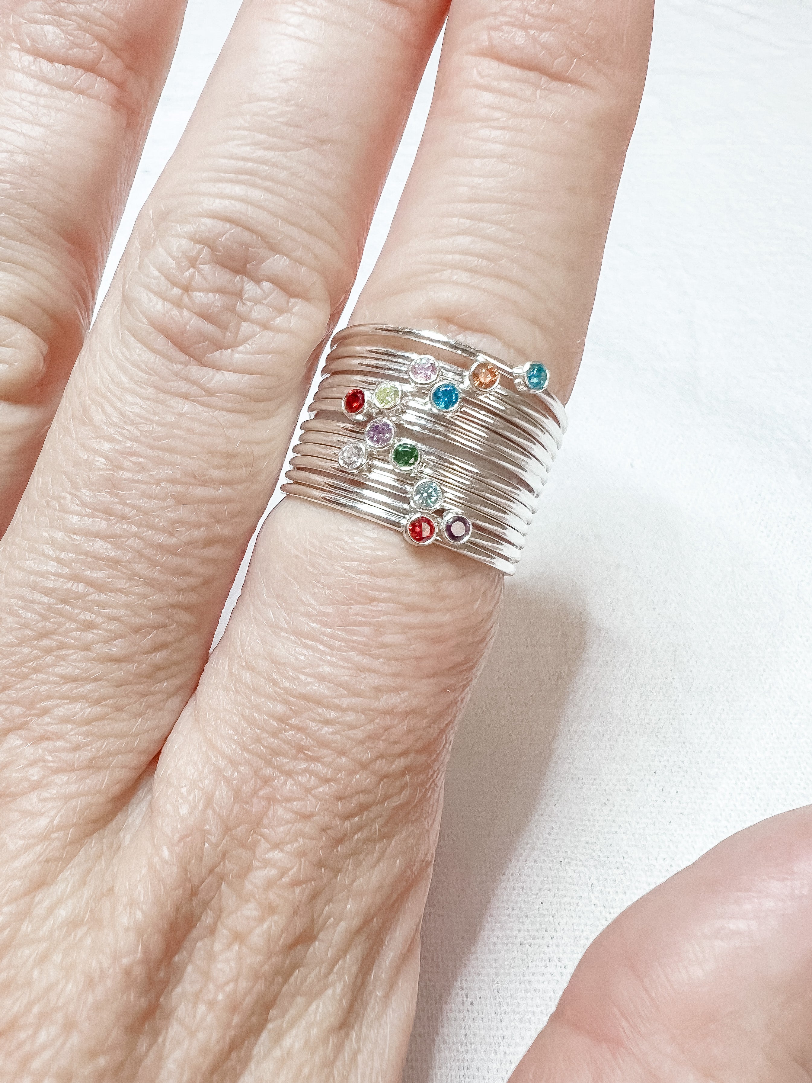 Sinope, thin sterling silver stacking rings – Véronique Roy Jwls