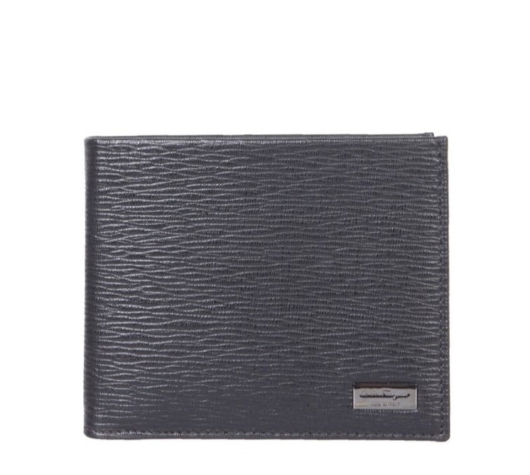 GG Embossed Wallet In Shiny Black Leather