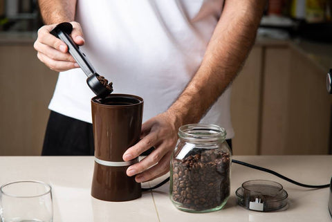 La cafetière électrique classique pour l'extraction du café bio-2