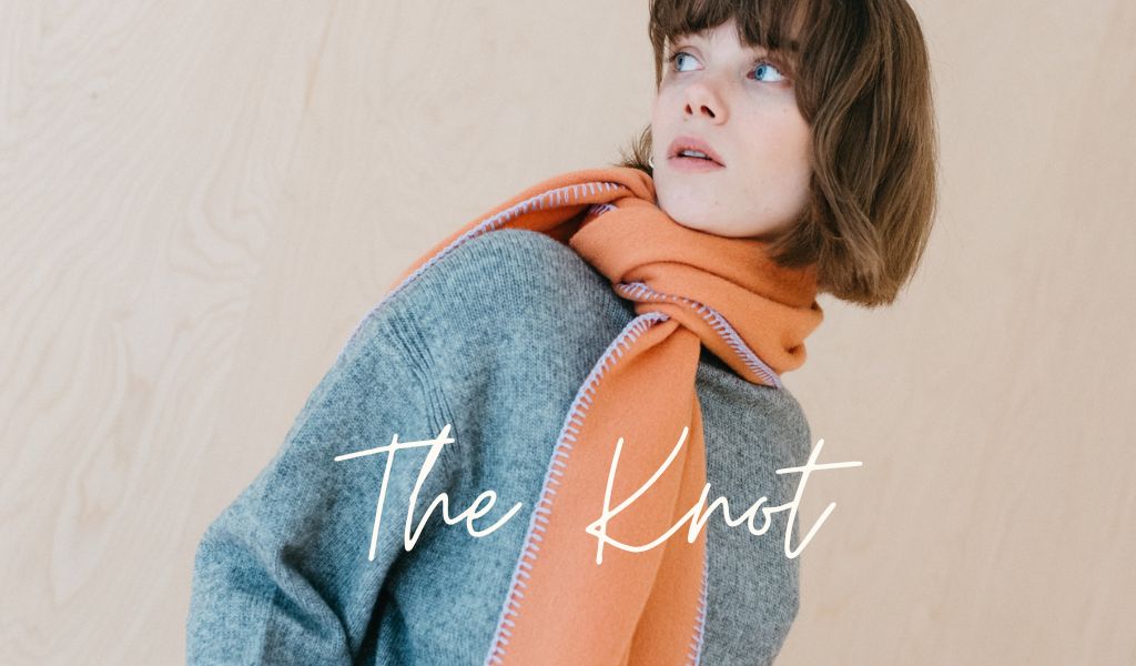 How to tie your scarf - the knot