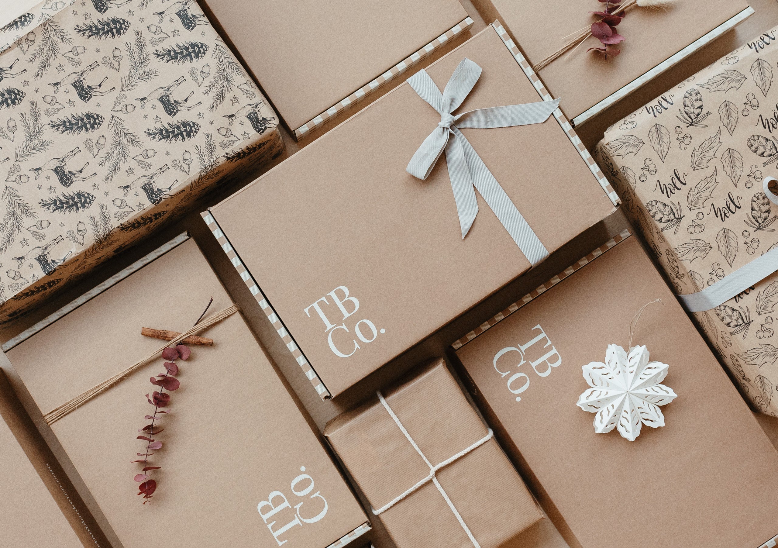 Christmas gift boxes with 100% recyclable packaging