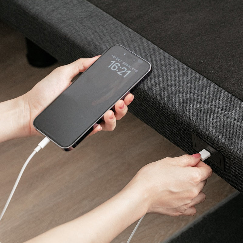 Adjustable beds with USB charging ports