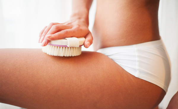 Dry brushing reduce the appearance of stretch marks