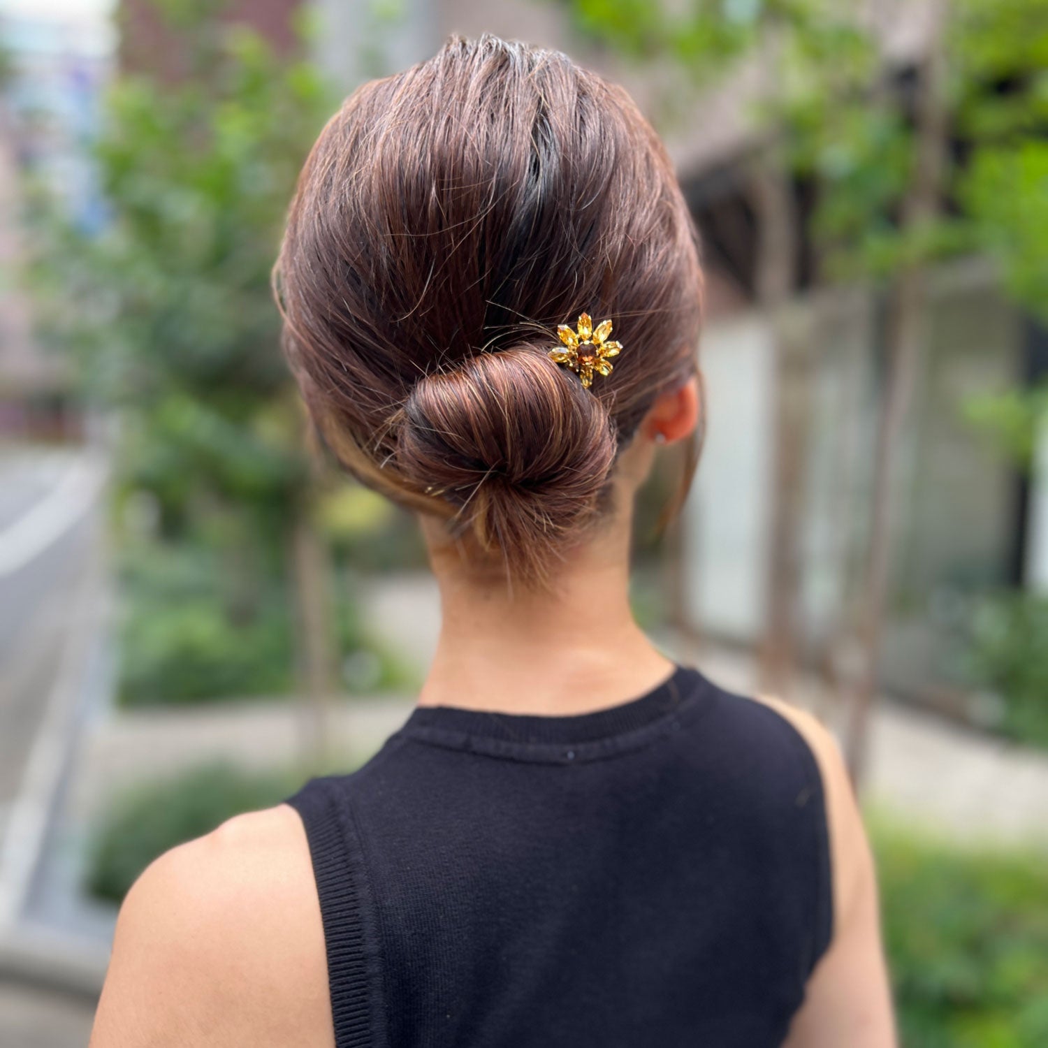 sunflowerヘアピン着用.jpg__PID:4b9861f4-ab5e-41ff-9703-d77d5aaf4798