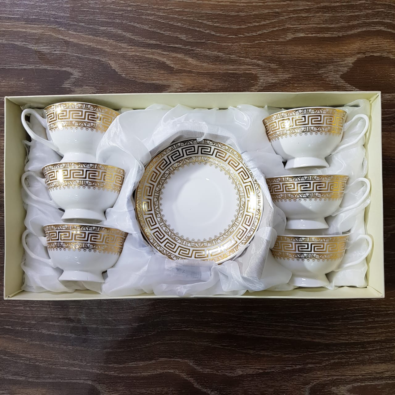 versace cup set price