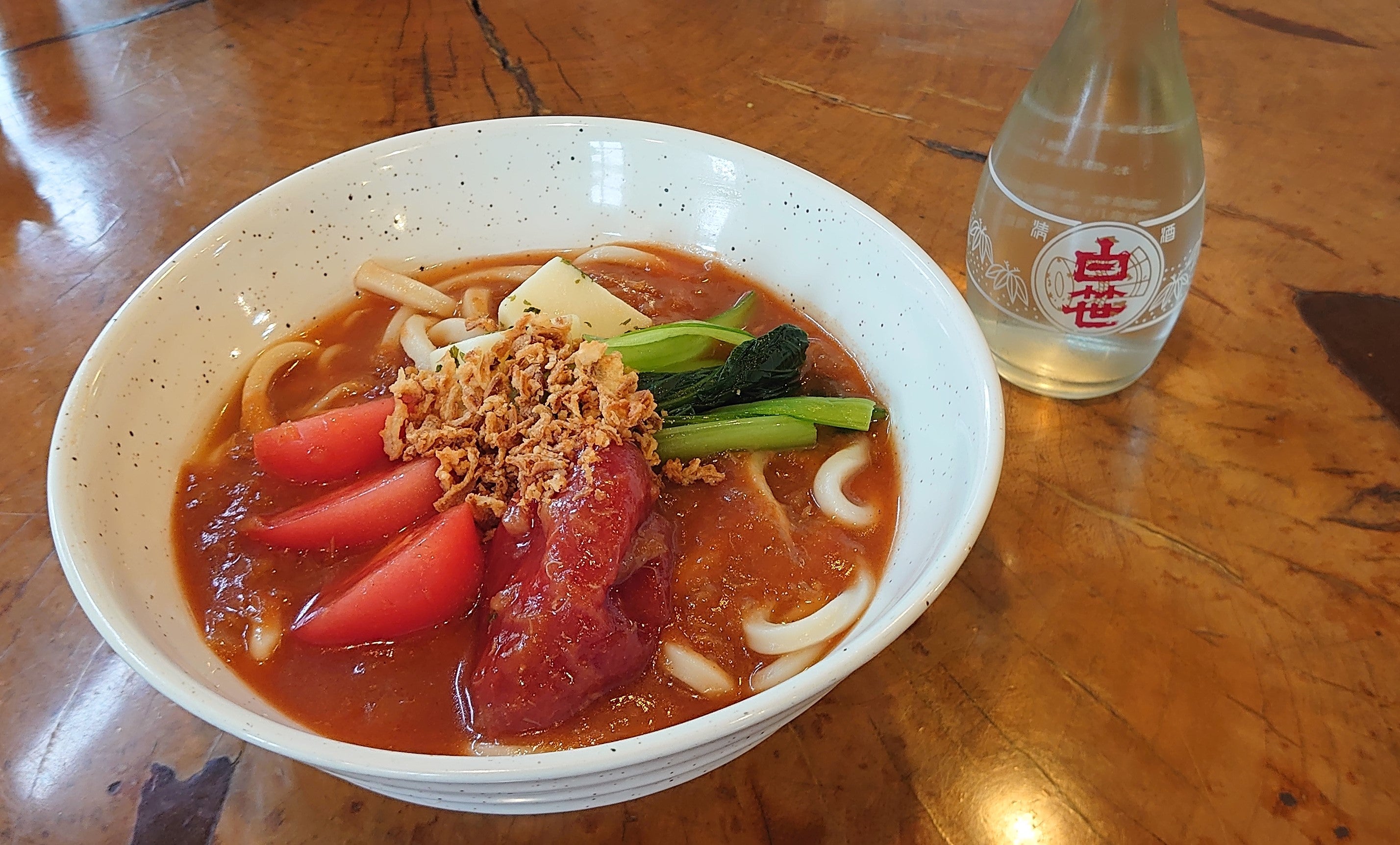 人気のうどん とまと