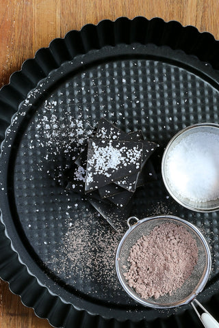 Chocolate powder with sea salt