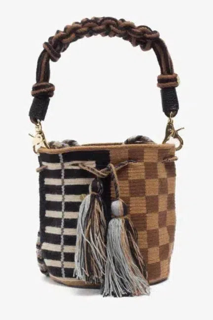 Guanabana Crossbody bag M Owl with short macrame handle-Le Marais