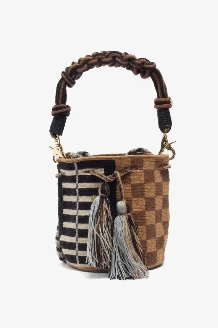 Guanabana Crossbody bag M Owl with short macrame handle-Le Marais