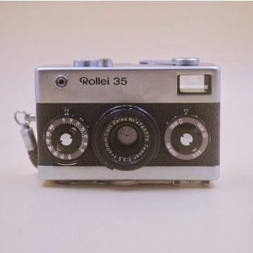 Rollei 35 Black Carl Zeiss Tessar 40mm F3.5 / Made in Germany