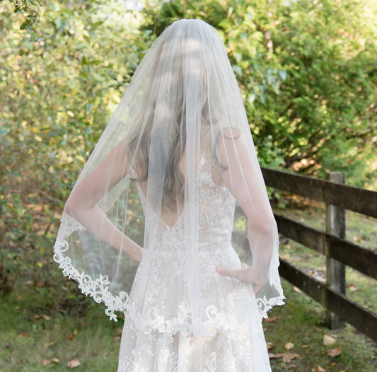 Waltz / Chapel / Cathedral wedding veil, bridal veil, wedding veil ivo –  ALEX BRIDAL