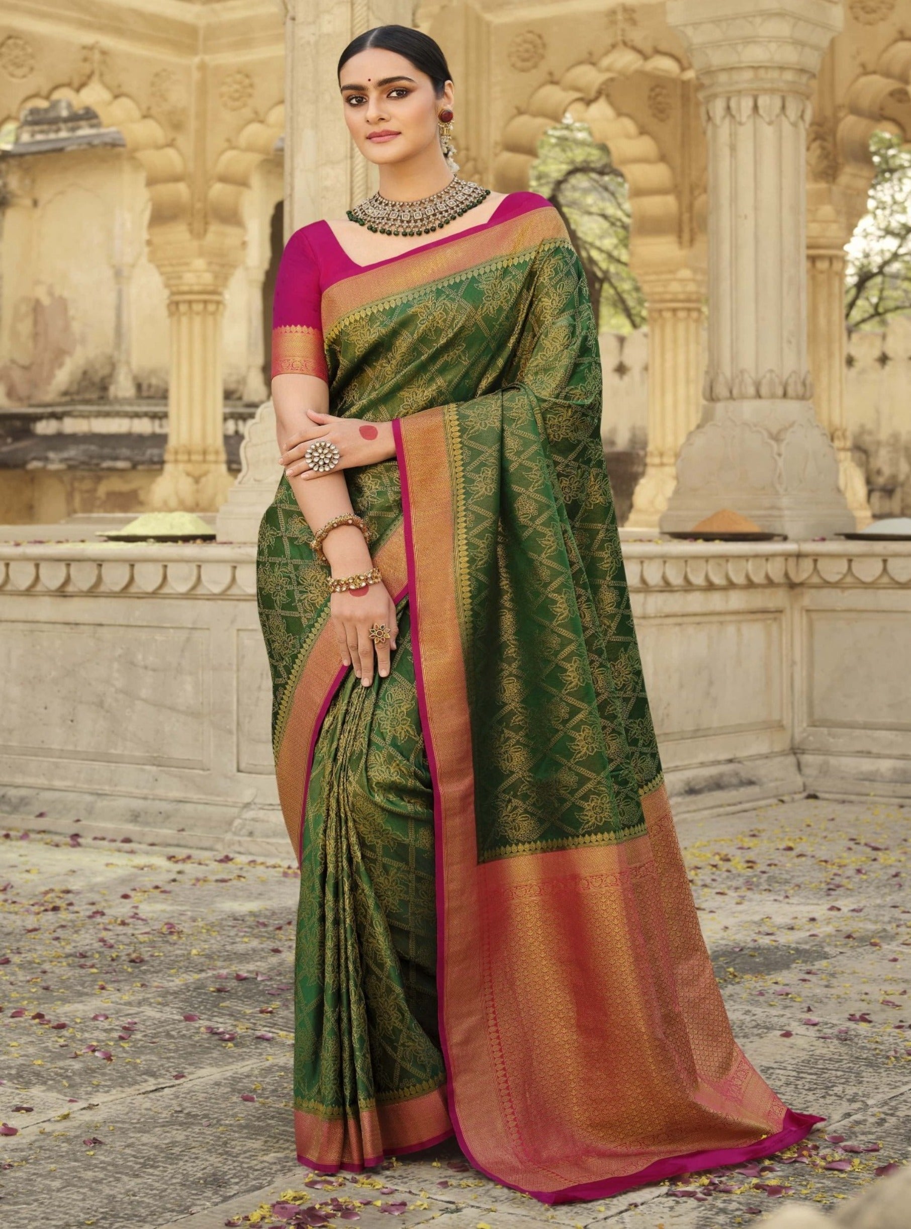 Buy SOFIEFAB Woven, Solid/Plain Kanjivaram Pure Silk Pink Sarees Online @  Best Price In India | Flipkart.com