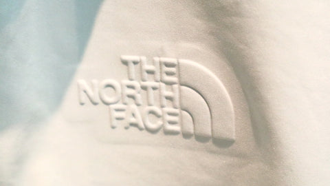 THE NORTH FACE ザ・ノースフェイス　アンダイドトライアンフアノラック（ユニセックス） Undyed Triumph Anorak NP12260　2022年 GTX ゴアテックス