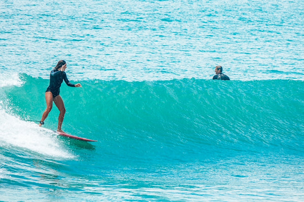 Girl Surfer Manu Bay, Raglan